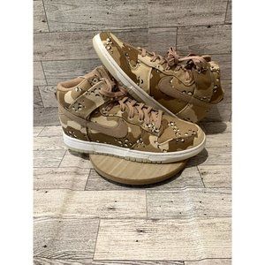 Nike Dunk High Desert Camo Women Size 9.5